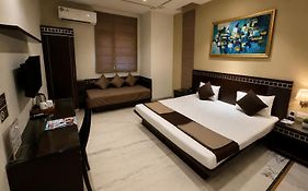 Smyle Inn - Comfort & Value Near New Delhi Railway Station - Since 1998